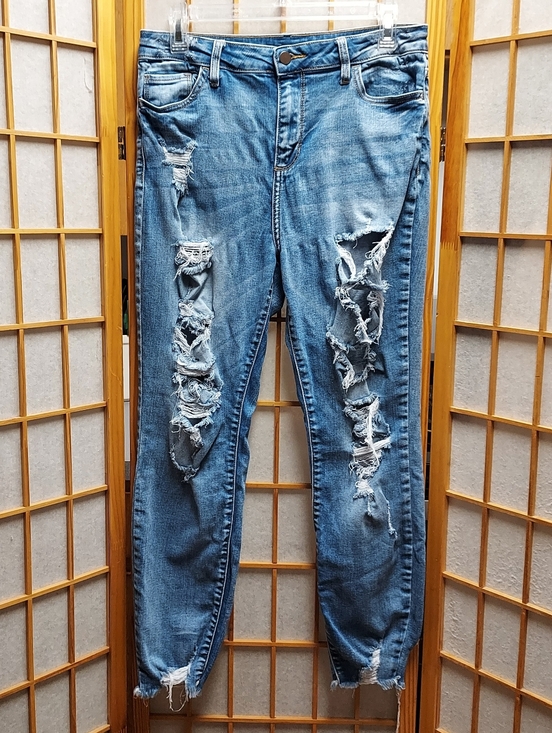 Fashion Nova Denim - 👖 Fashion Nova Distressed Medium Wash Stretchy Skinny Jeans Juniors 7/9
